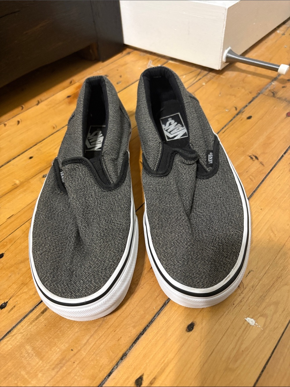 Vans Slip-On ladies Casual Sneakers in Charcoal Gray